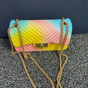 Rubber purse with chain accent